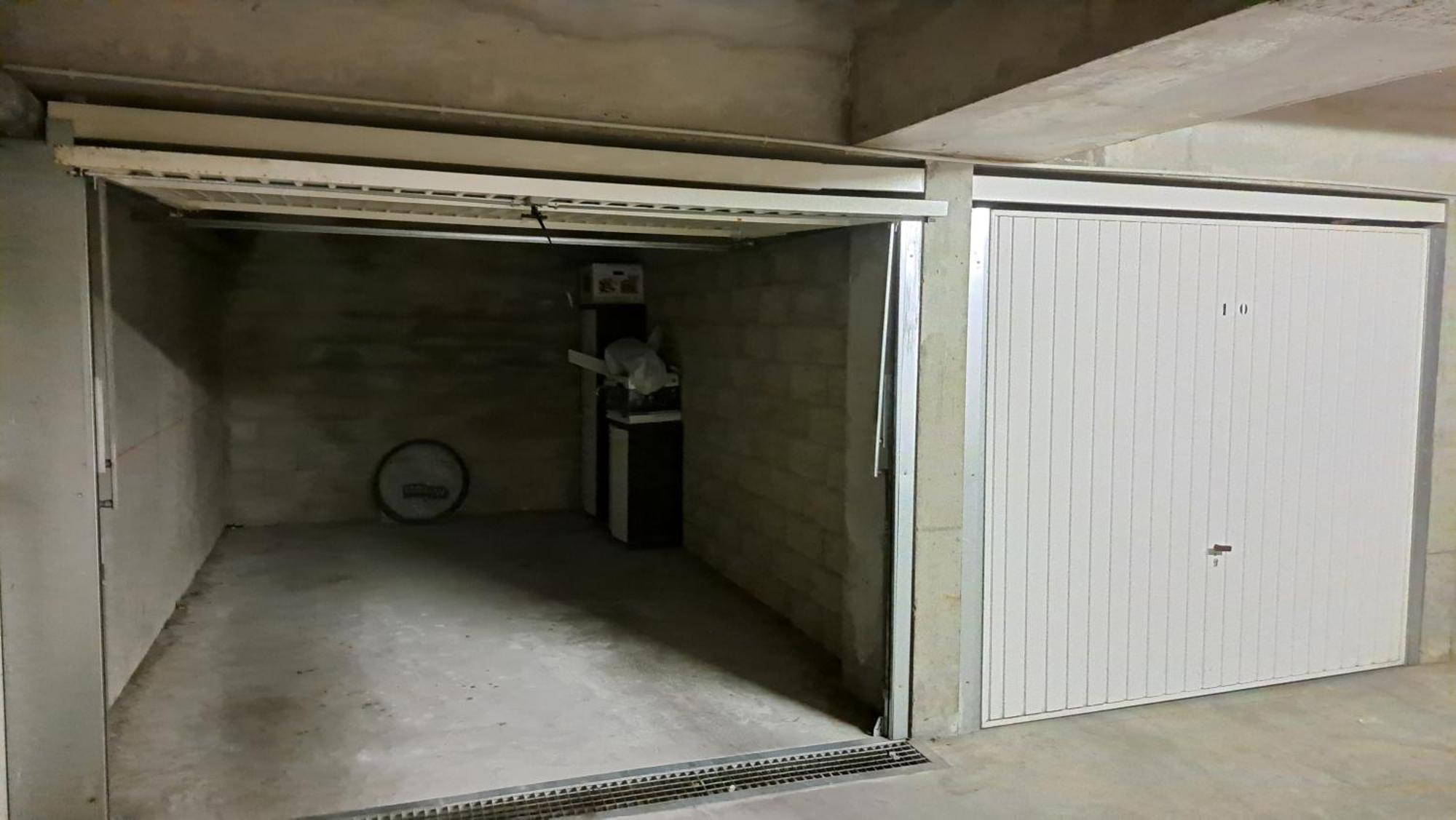 Appartement Cosy 3 Pieces Avec Garage Privatif Saint-Priest  Eksteriør bilde