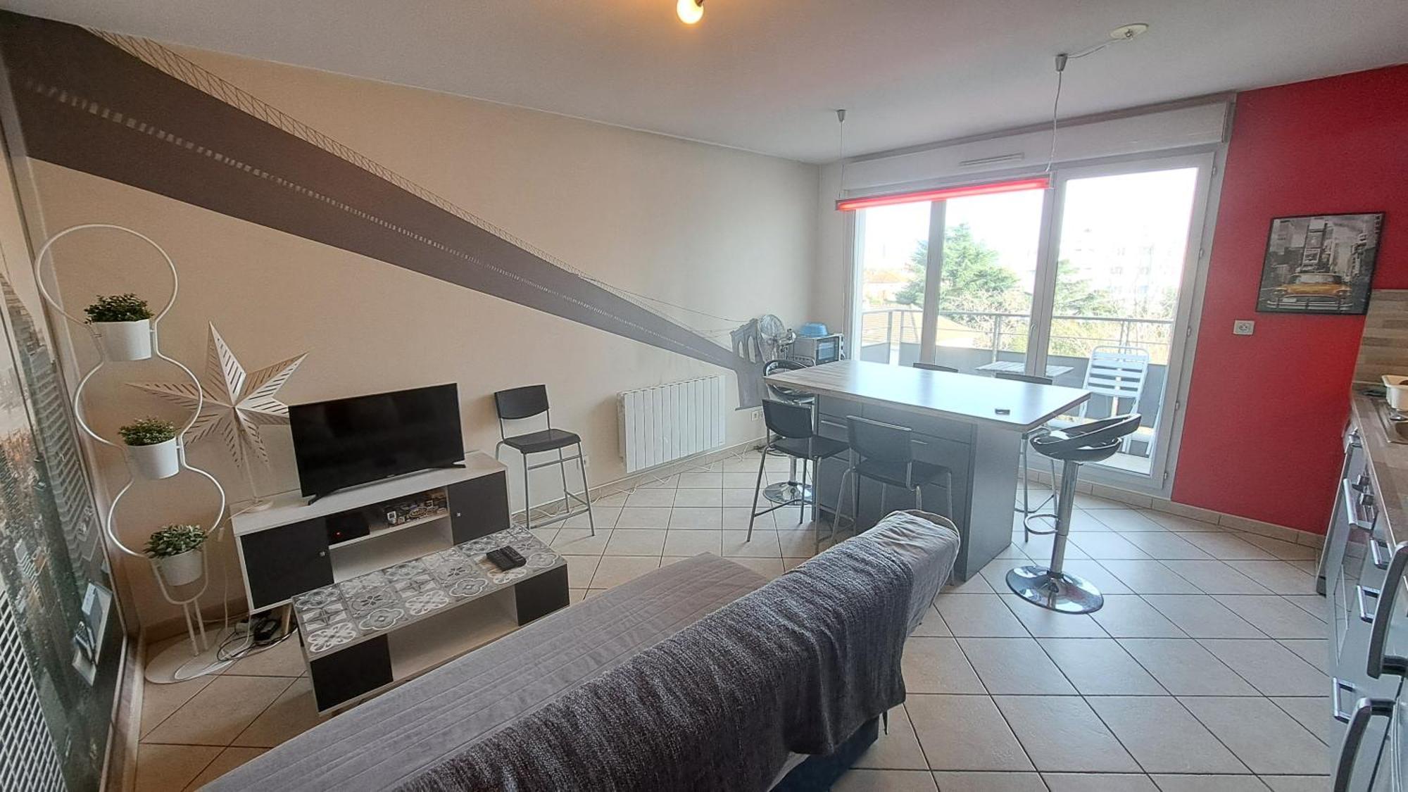 Appartement Cosy 3 Pieces Avec Garage Privatif Saint-Priest  Eksteriør bilde